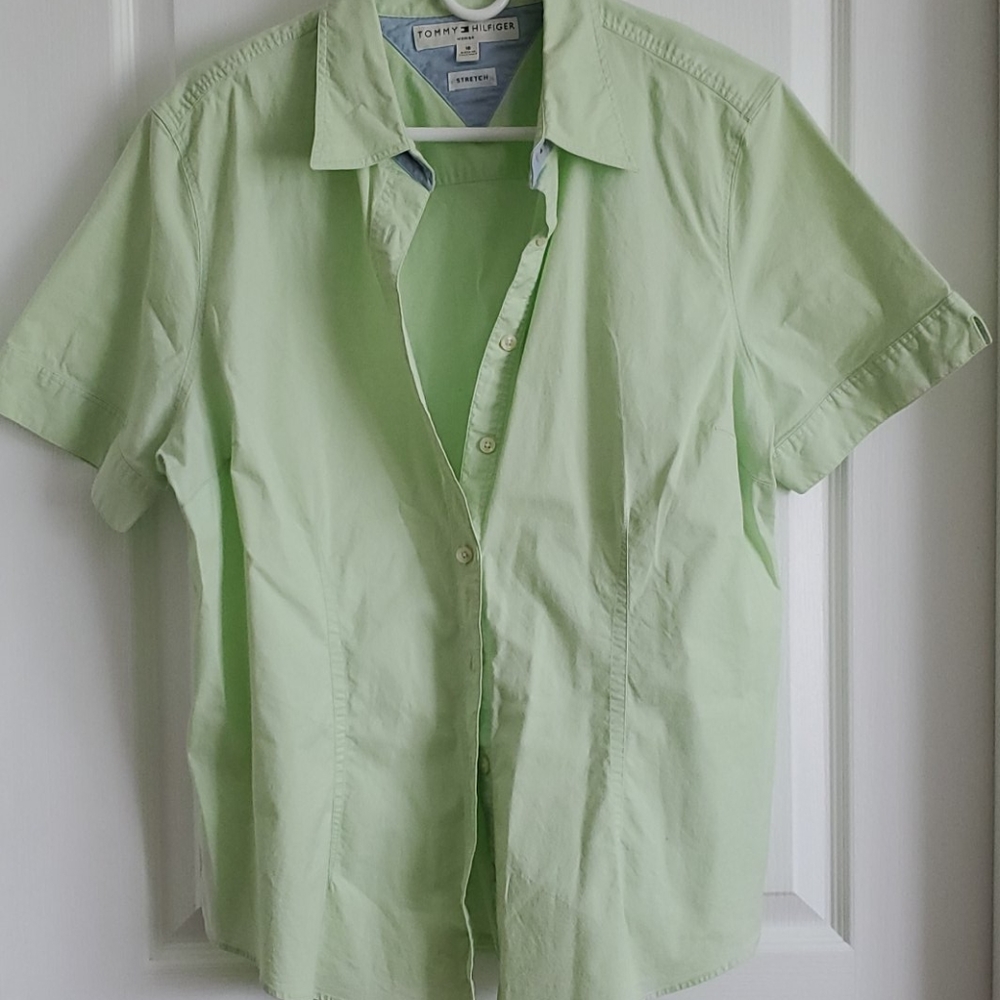 NWOT Tommy Hilfiger Shirt